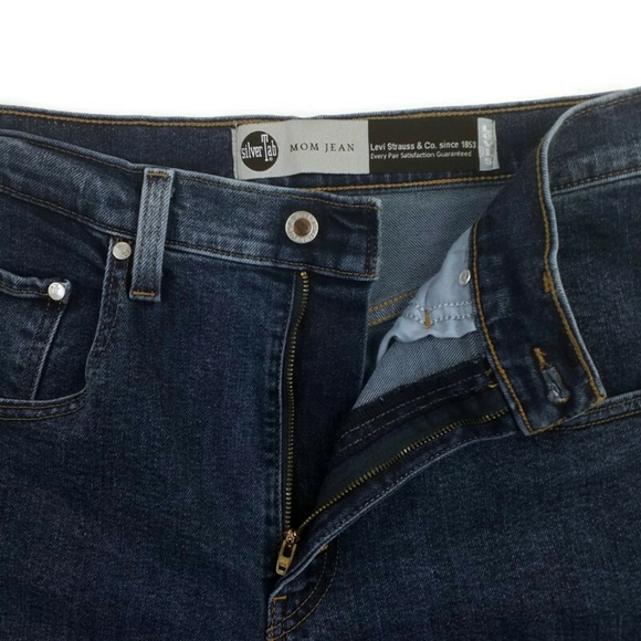 Levi's Silver Tab High Rise MOM Jeans Medium Wash Tapered Leg Womens 30x25.5 - Picture 11 of 15